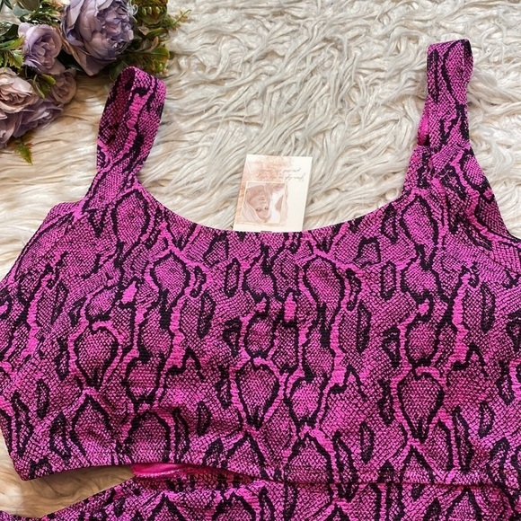 NWT Jessica Simpson Snakeskin Asymmetric Tied One Piece Swimsuit in Fuchsia L - Picture 5 of 12